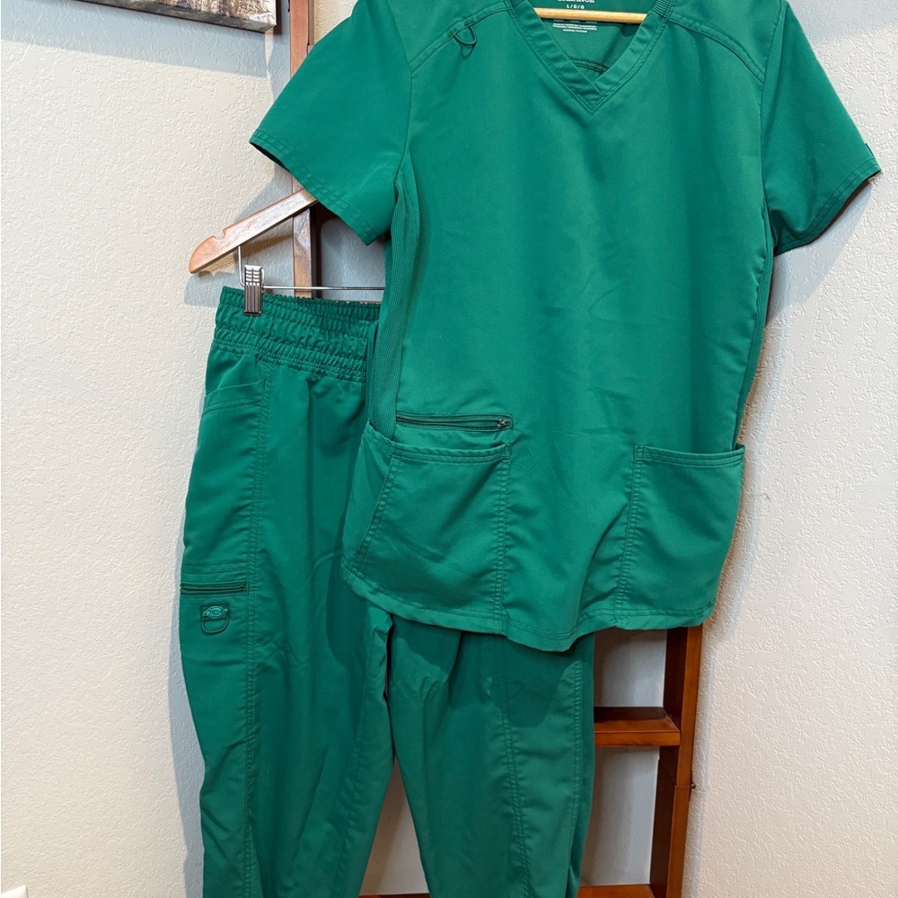 Dickies Green Scrub Set L/L